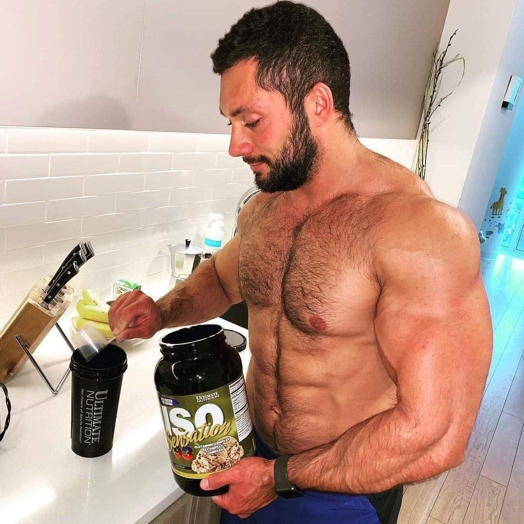 Ultimate Nutrition Filtered Shaker Bottle, 700 ml